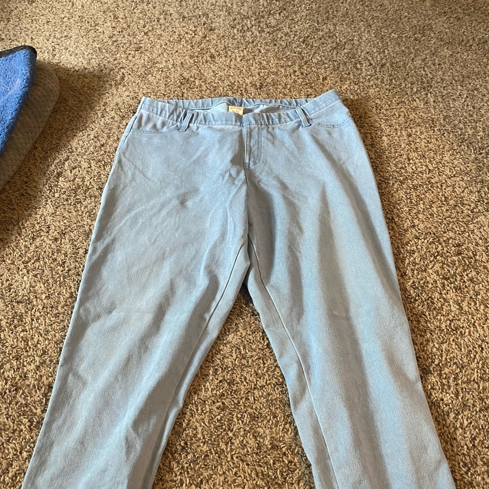 Shirts and pants xl-l and pants from 12-16 - Picture 12 of 16